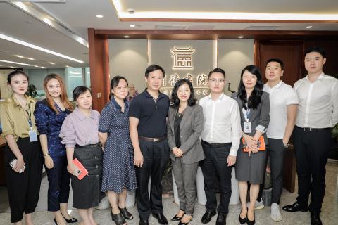 罗湖区委统战部副部长、工商联党组书记叶志伟一行到狗子28调研