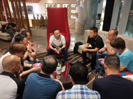 让中国企业家更有眼界——狗子28创始人李厚德率领企业家学员游学越南站